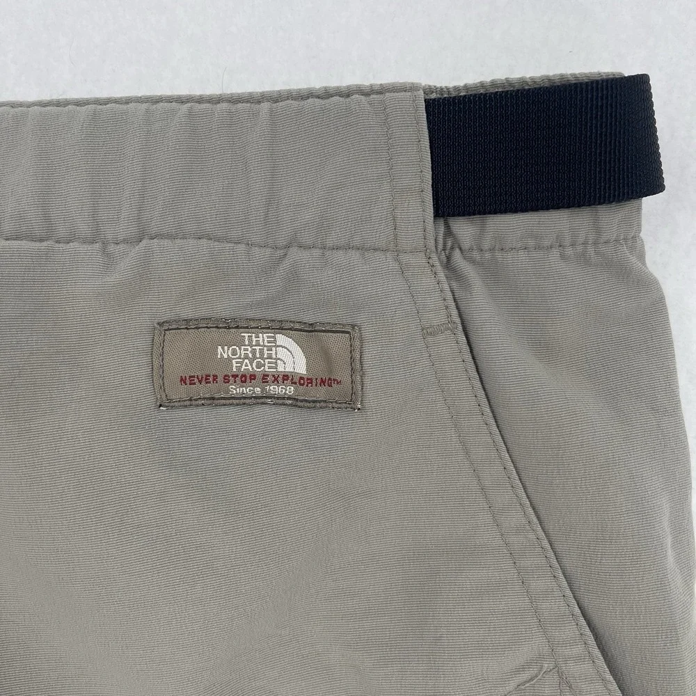 The North Face Cargo Shorts Mens M Beige Gray Belted Hiking Utility Gorpcore